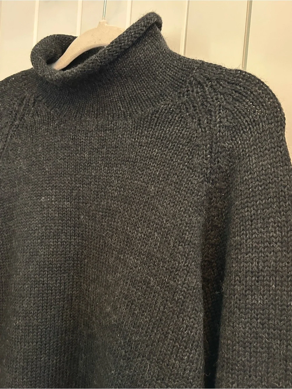 VTG Men’s J. Crew Roll Neck 100% Wool Sweater Dark Charcoal Gray Large Tall
